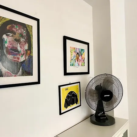 Jo' Gallery, 80 Mq Di Comfort רומא