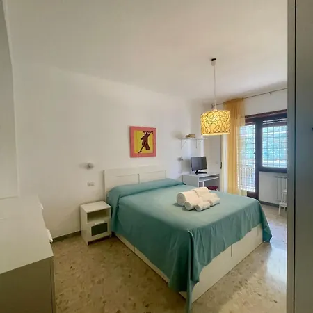 Jo' Gallery, 80 Mq Di Comfort רומא