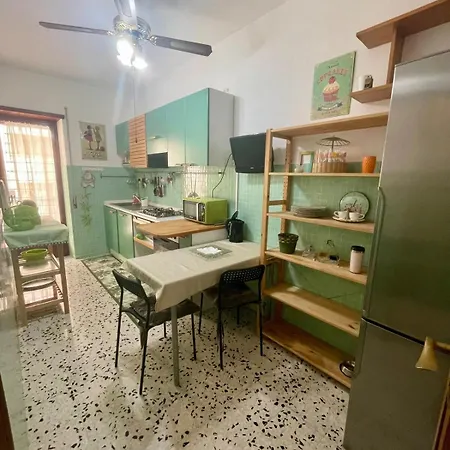 Jo' Gallery, 80 Mq Di Comfort רומא